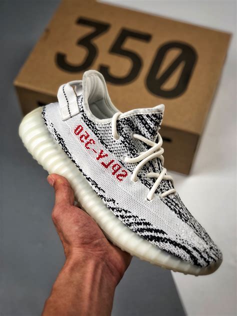 yeezy boost 350 v2 original